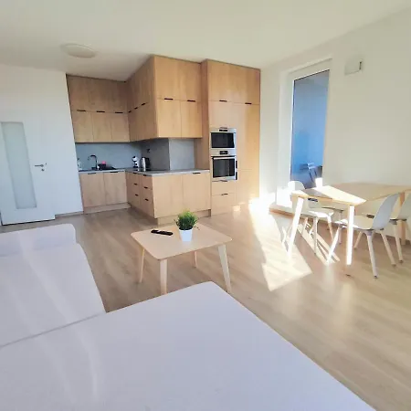 Schanz - Quietly Oriented - Private Parking - Balcony شقة