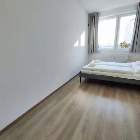 Schanz - Quietly Oriented - Private Parking - Balcony * Bratislava