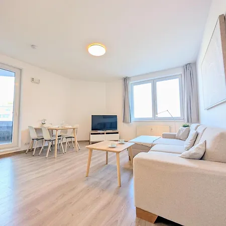 Schanz - Quietly Oriented - Private Parking - Balcony Apartment Pressburg