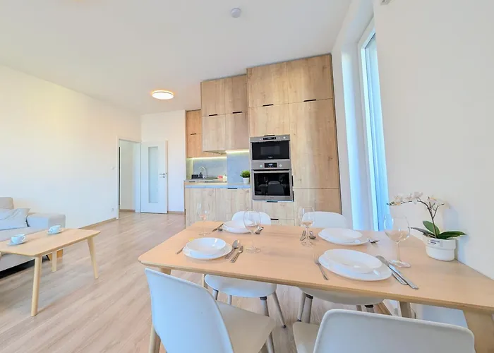 Schanz - Quietly Oriented - Private Parking - Balcony * براتسيلافا