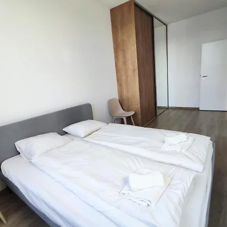 Schanz - Quietly Oriented - Private Parking - Balcony Apartamento Bratislava