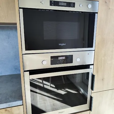 Schanz - Quietly Oriented - Private Parking - Balcony Apartamento Bratislava